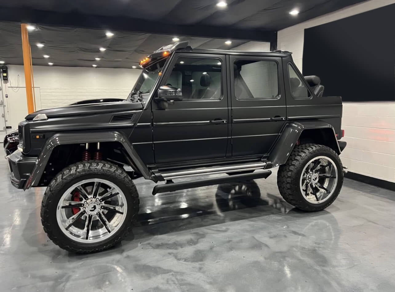 Mercedes Benz G550